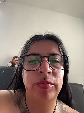 Devilsweet17 online show from July 19, 1:52 pm