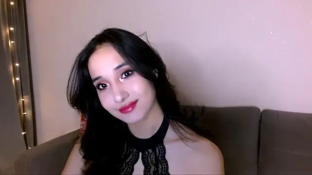 Snapshot of Li_noen chatting on January 11, 1:37 am Li noen online show from January 11, 1:37 am