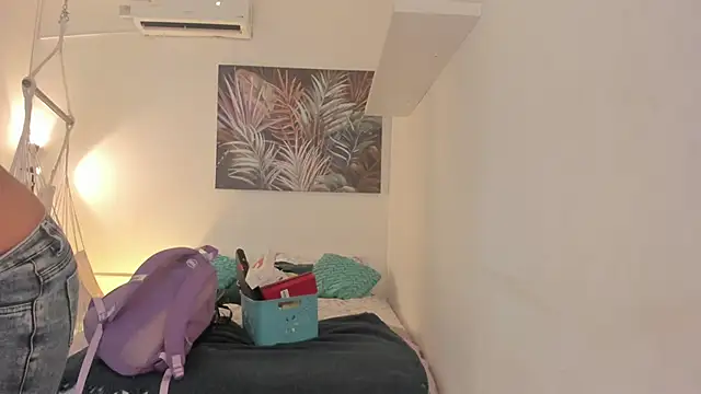 emma alice  online show from March 19, 12:23 pm