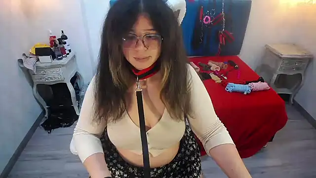 Snapshot of selenablairx chatting on April 28, 2:27 am selenablairx online show from April 28, 2:27 am