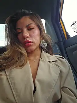 Karen San Miguel online show from February 13, 2:50 pm