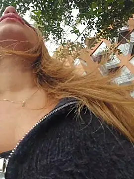 Karen San Miguel online show from April 5, 5:08 pm