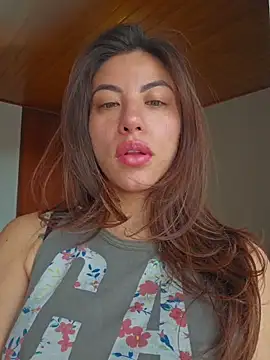 Snapshot of Karen_San_Miguel chatting on May 28, 7:20 pm Karen San Miguel online show from May 28, 7:20 pm