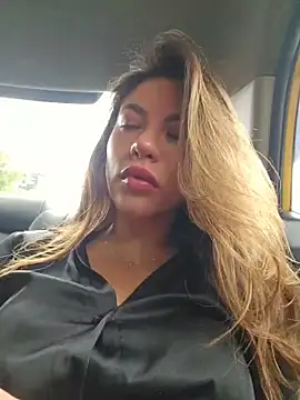 Karen San Miguel online show from February 28, 6:40 pm