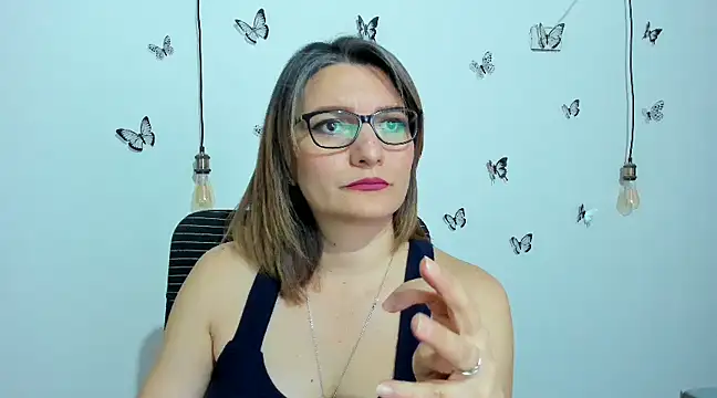 Amie Adams82  online show from March 18, 7:22 pm
