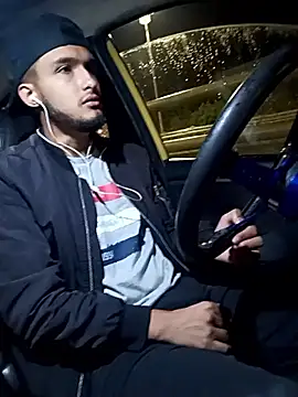 Snapshot of mosmar_20 chatting on March 19, 7:07 am mosmar 20 online show from March 19, 7:07 am