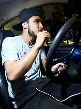 Snapshot of mosmar_20 chatting on February 25, 3:20 am mosmar 20 online show from February 25, 3:20 am