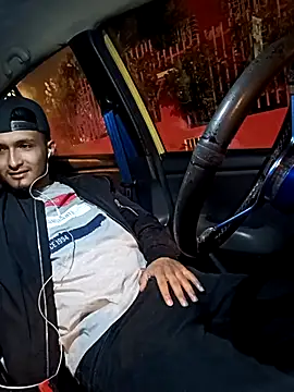 Snapshot of mosmar_20 chatting on March 19, 10:11 am mosmar 20 online show from March 19, 10:11 am