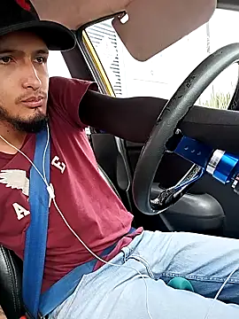 Snapshot of mosmar_20 chatting on March 3, 8:11 pm mosmar 20 online show from March 3, 8:11 pm