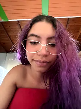 Snapshot of Dear_anne chatting on October 19, 10:23 pm Dear anne online show from October 19, 10:23 pm