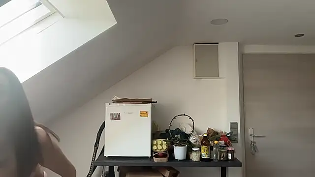 JeSuisUnTapin online show from March 3, 12:45 pm