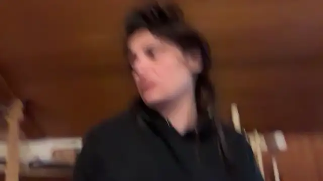 JeSuisUnTapin online show from December 22, 6:08 pm