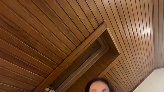 JeSuisUnTapin online show from March 7, 8:03 pm