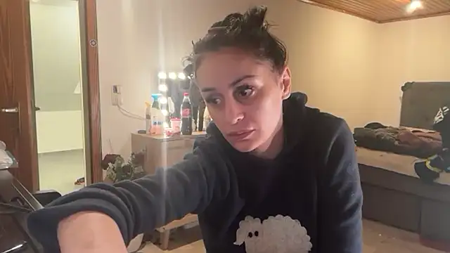 JeSuisUnTapin online show from January 10, 5:30 pm