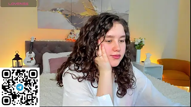 Snapshot of Ariella_Sol chatting on January 31, 4:14 am Ariella Sol online show from January 31, 4:14 am