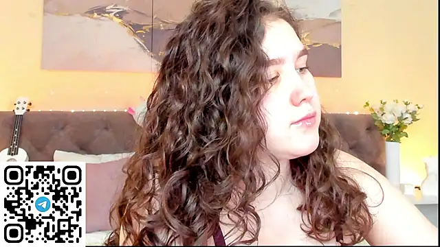 Snapshot of Ariella_Sol chatting on January 22, 4:13 am Ariella Sol online show from January 22, 4:13 am