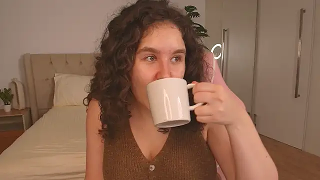 Ariella Sol online show from February 18, 11:12 pm