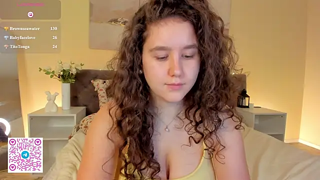 Ariella Sol online show from May 31, 1:17 pm