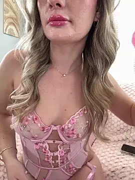 LoveShae  online show from March 27, 5:03 pm