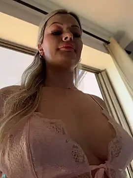 LoveShae  online show from May 13, 6:04 pm