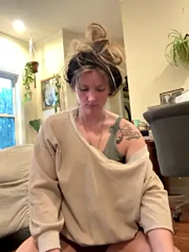 Snapshot of foreverzays chatting on December 1, 10:32 pm foreverzays online show from December 1, 10:32 pm