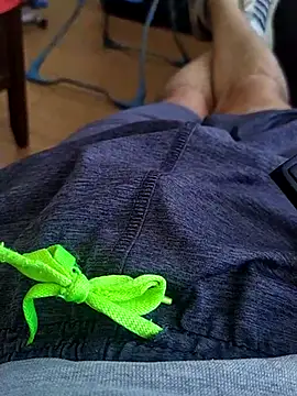 Snapshot of Alecarbonero1891 chatting on March 10, 4:57 pm Alecarbonero1891 online show from March 10, 4:57 pm