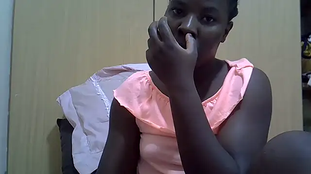 pretty brina online show from February 24, 9:15 pm