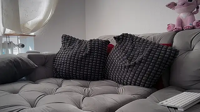 iam valentinadoll online show from April 8, 8:27 am