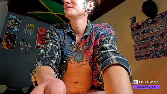 Snapshot of MrShaggy chatting on September 22, 3:56 am MrShaggy online show from September 22, 3:56 am