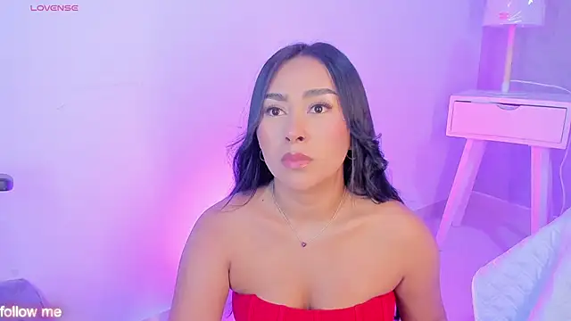 Snapshot of Cameliaa_Smiith chatting on November 2, 3:33 am Cameliaa Smiith online show from November 2, 3:33 am