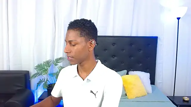 maiki18  online show from November 8, 1:58 pm