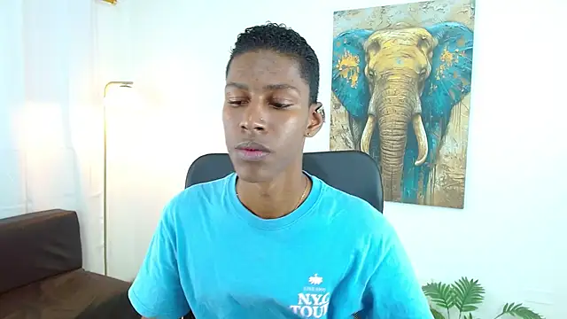 maiki18  online show from October 23, 9:02 pm