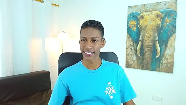 maiki18  online show from November 20, 8:42 pm