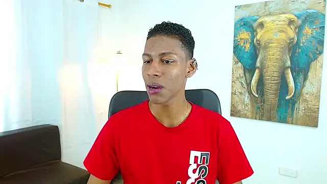 maiki18  online show from November 27, 8:31 pm