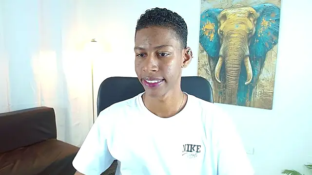 maiki18  online show from December 2, 8:43 pm