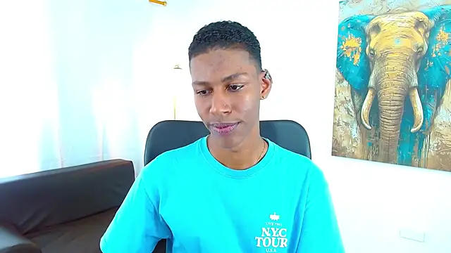 maiki18  online show from November 26, 8:31 pm