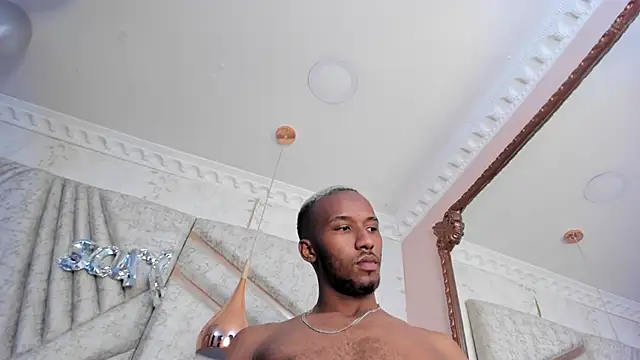 Snapshot of JamesParck chatting on February 20, 6:35 pm JamesParck online show from February 20, 6:35 pm