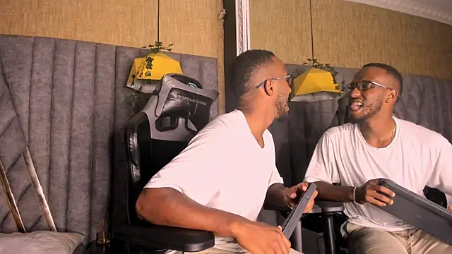 JamesParck online show from April 13, 11:53 pm