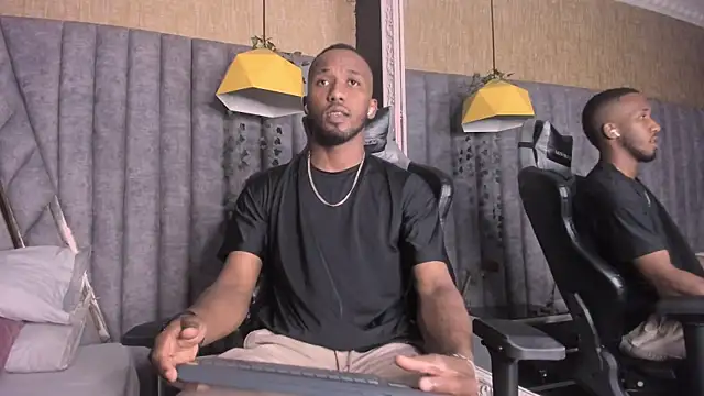 Snapshot of JamesParck chatting on February 26, 8:09 pm JamesParck online show from February 26, 8:09 pm