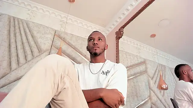 Snapshot of JamesParck chatting on March 22, 6:25 pm JamesParck online show from March 22, 6:25 pm