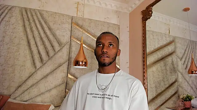 Snapshot of JamesParck chatting on March 5, 6:56 pm JamesParck online show from March 5, 6:56 pm