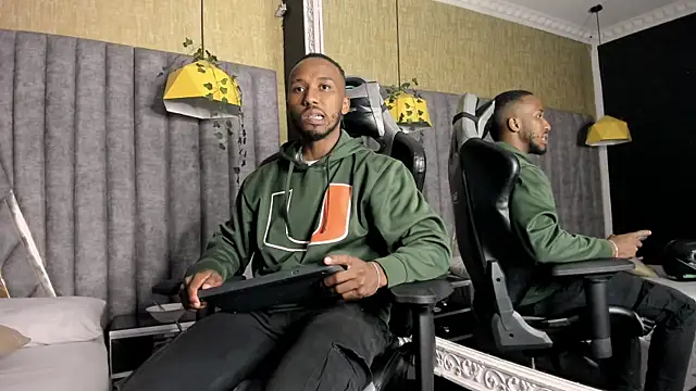 JamesParck online show from March 26, 11:57 pm