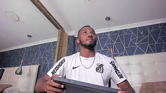 JamesParck online show from April 4, 10:05 pm