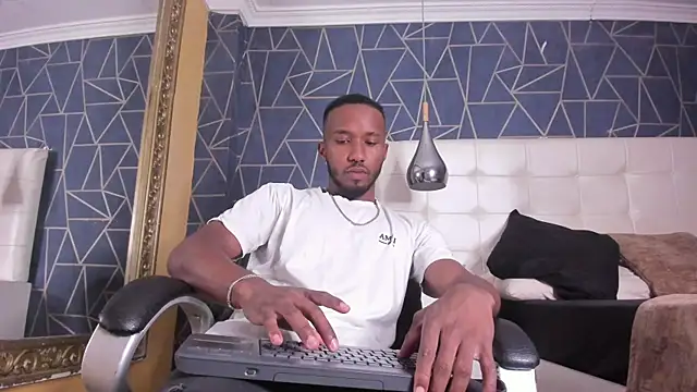 JamesParck online show from April 1, 11:23 pm