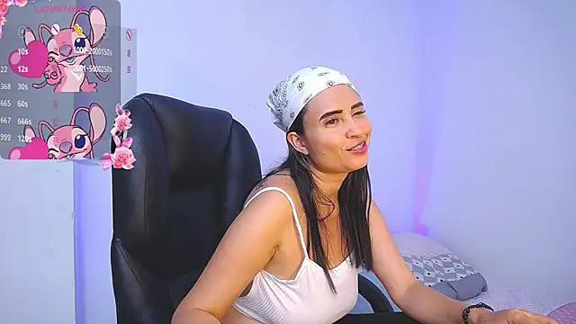 Snapshot of keelly_richaardson1 chatting on March 15, 9:27 pm keelly richaardson1 online show from March 15, 9:27 pm