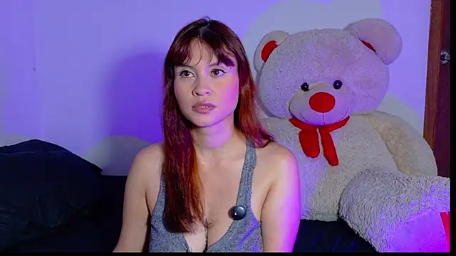 keelly richaardson1 online show from April 14, 11:10 pm