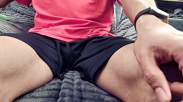 Snapshot of ClampMaster chatting on February 22, 12:24 am ClampMaster online show from February 22, 12:24 am