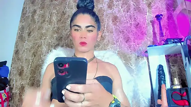 Snapshot of hannabigdirty chatting on October 3, 9:05 pm hannabigdirty online show from October 3, 9:05 pm