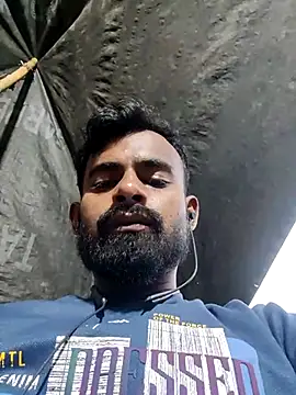 Snapshot of rayhan085 chatting on February 22, 11:35 am rayhan085 online show from February 22, 11:35 am