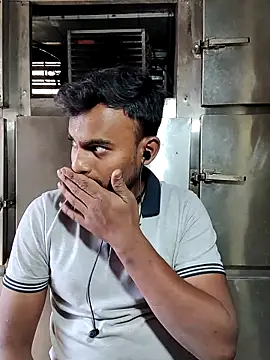 Snapshot of rayhan085 chatting on March 10, 10:28 am rayhan085 online show from March 10, 10:28 am